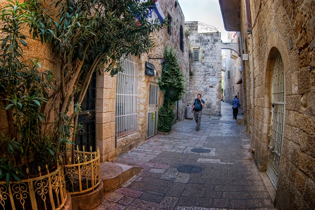 Jerusalem Walks: Somewhere in Old City