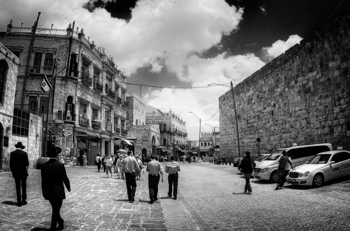 Jerusalem Walks:  Behind The Jaffa Gate